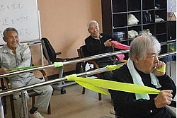 武道型デイサービス「リハビリ長寿」