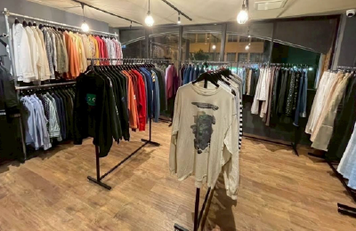 無人洋服屋RELOOP STORE - 【差別化】眠った在庫や物件が稼ぐ売場に変わる