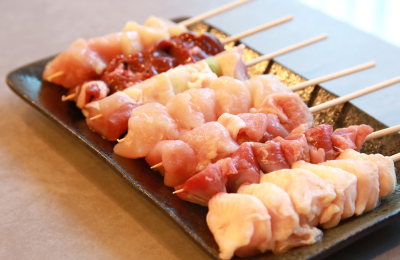 串焼き黄金鶏 - 【差別化】串打ち不要の「焼くだけ」調理