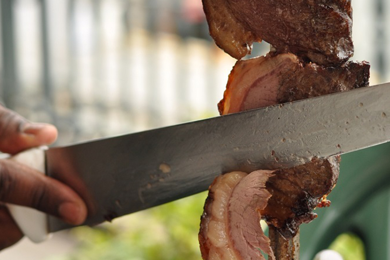 肉ブームで話題のシュラスコとは？ シュラスコ専門店アレグリアの魅力 | フランチャイズWEBリポート