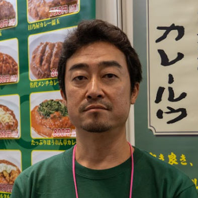 日乃屋カレーの宮原 史知